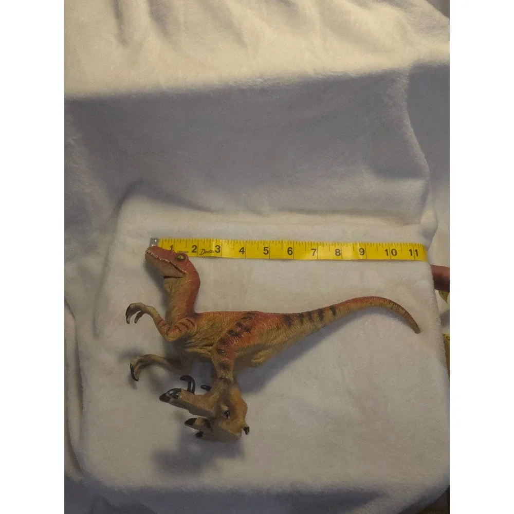 Velociraptor Dinosaur Action Figure Brown Striped WM84495 TM04 1121 11 Inch